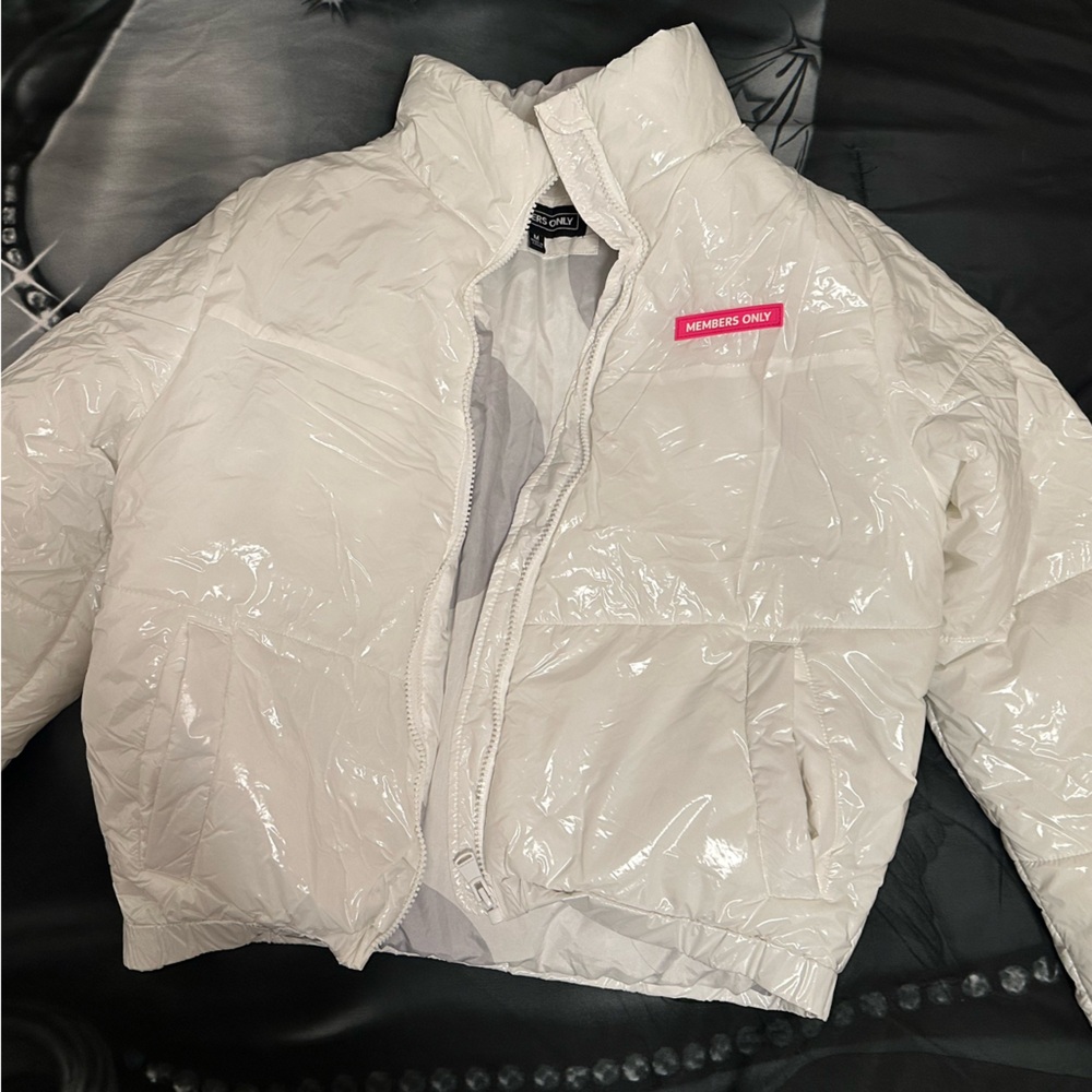 Puffer Jacket - Picture 2 of 5